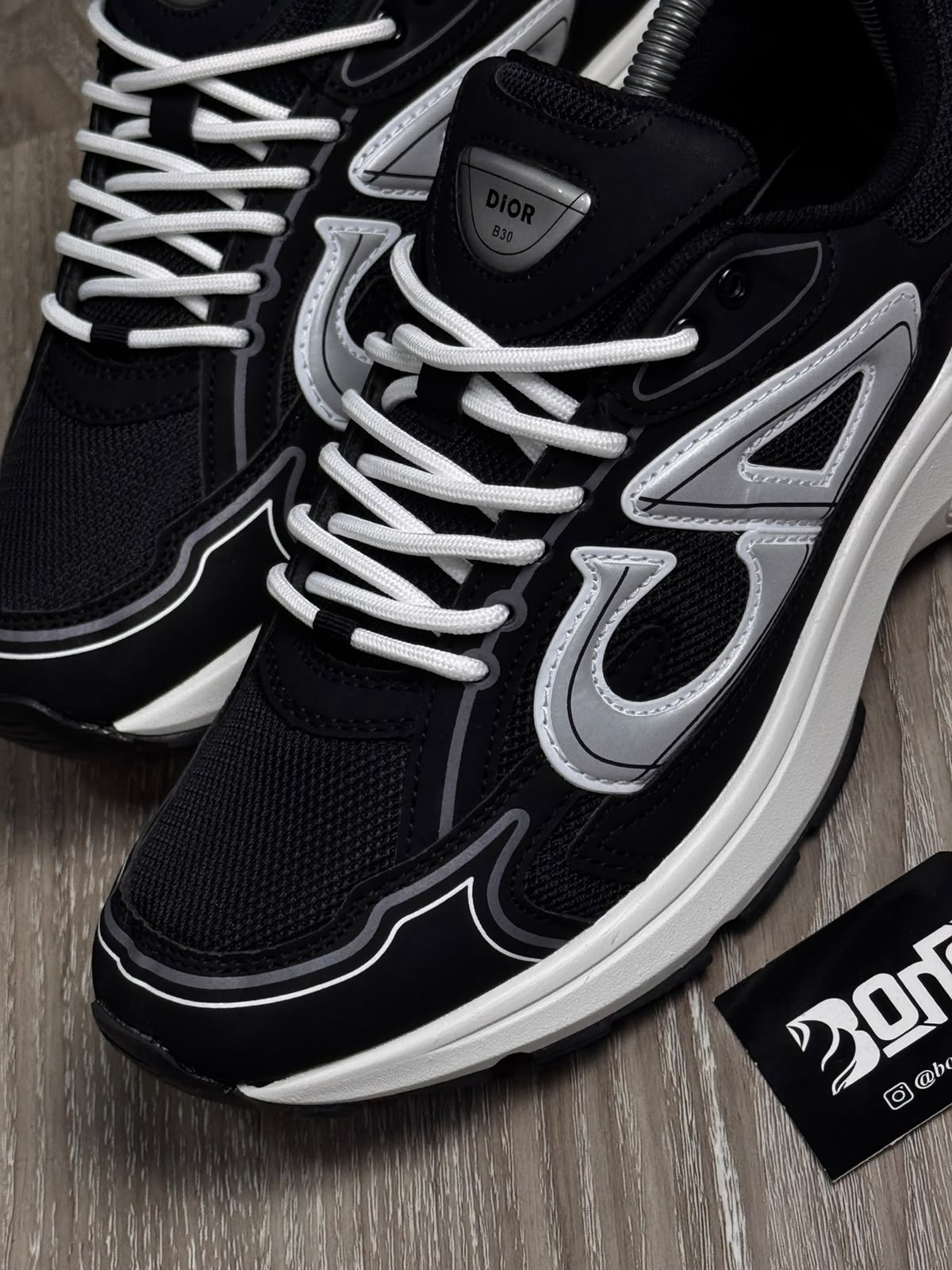 TÊNIS DIOR B30 COUTDOWN - BLACK WHITE