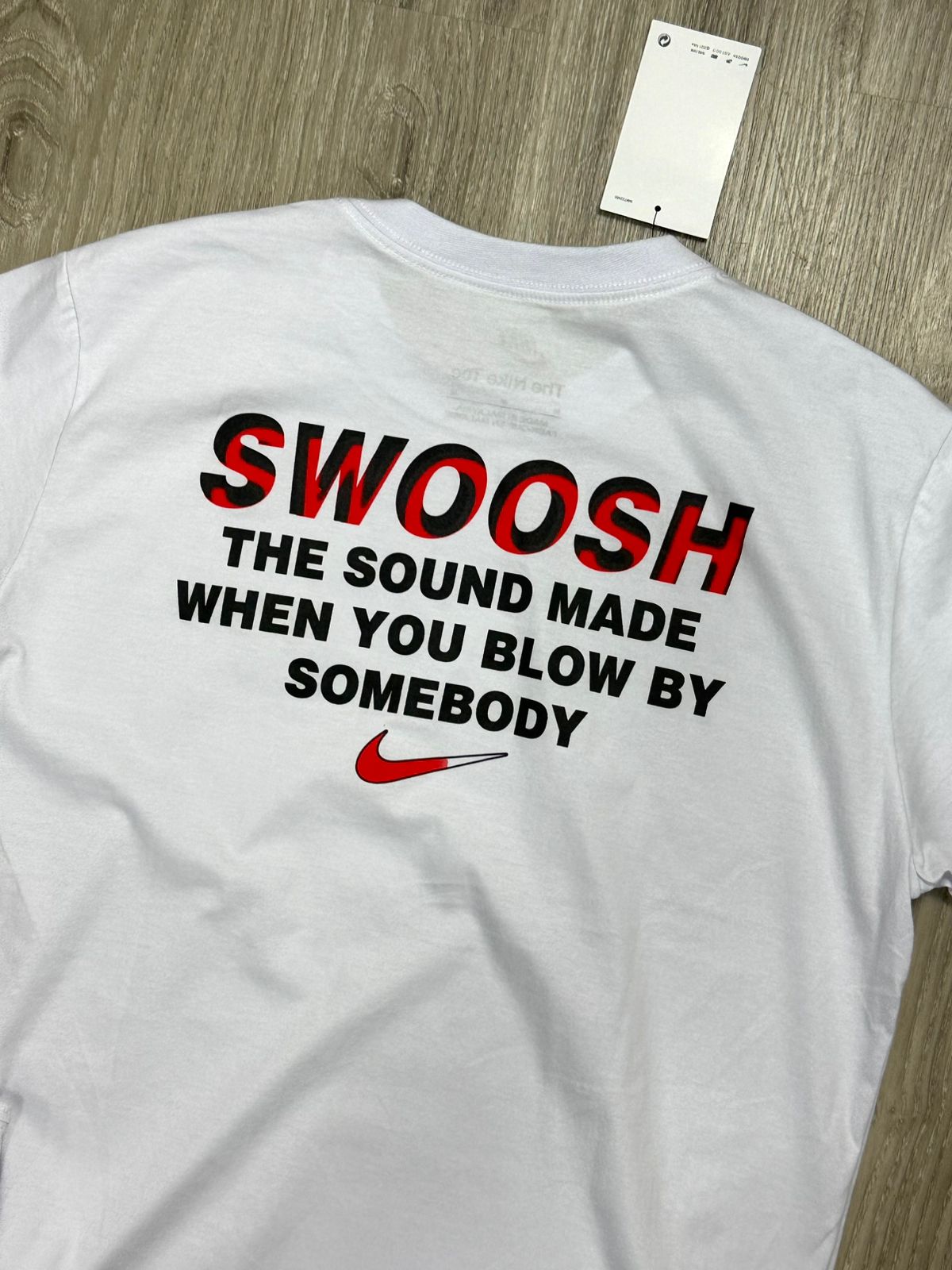 CAMISETA NK BLOW BY SOMEBODY - BRANCA