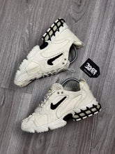 TÊNIS NK X STUSSY AIR ZOOM SPIRIDON CAGE 2 - FOSSIL