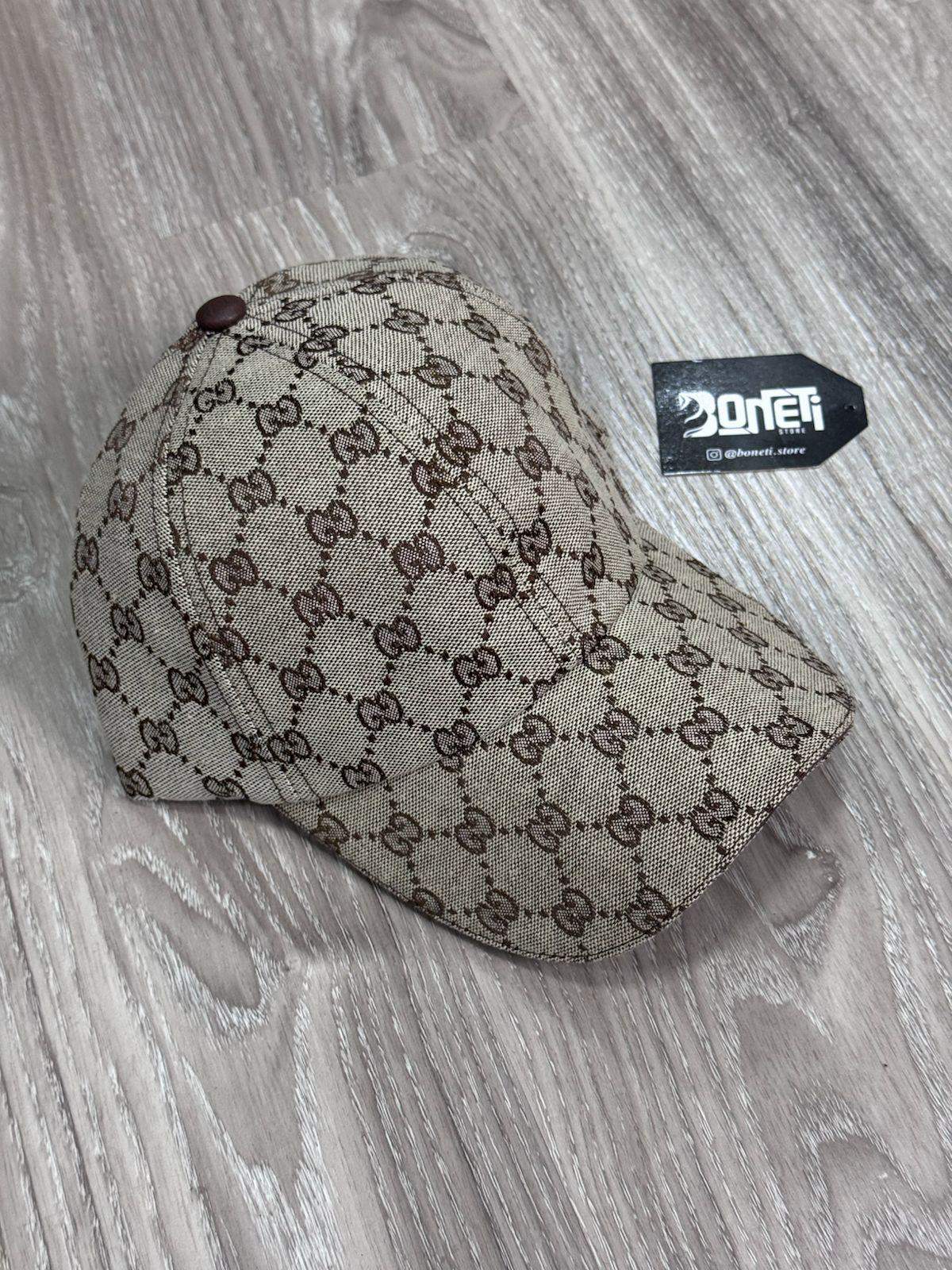 BONÉ GC MONOGRAMADO FAIXA - MARROM
