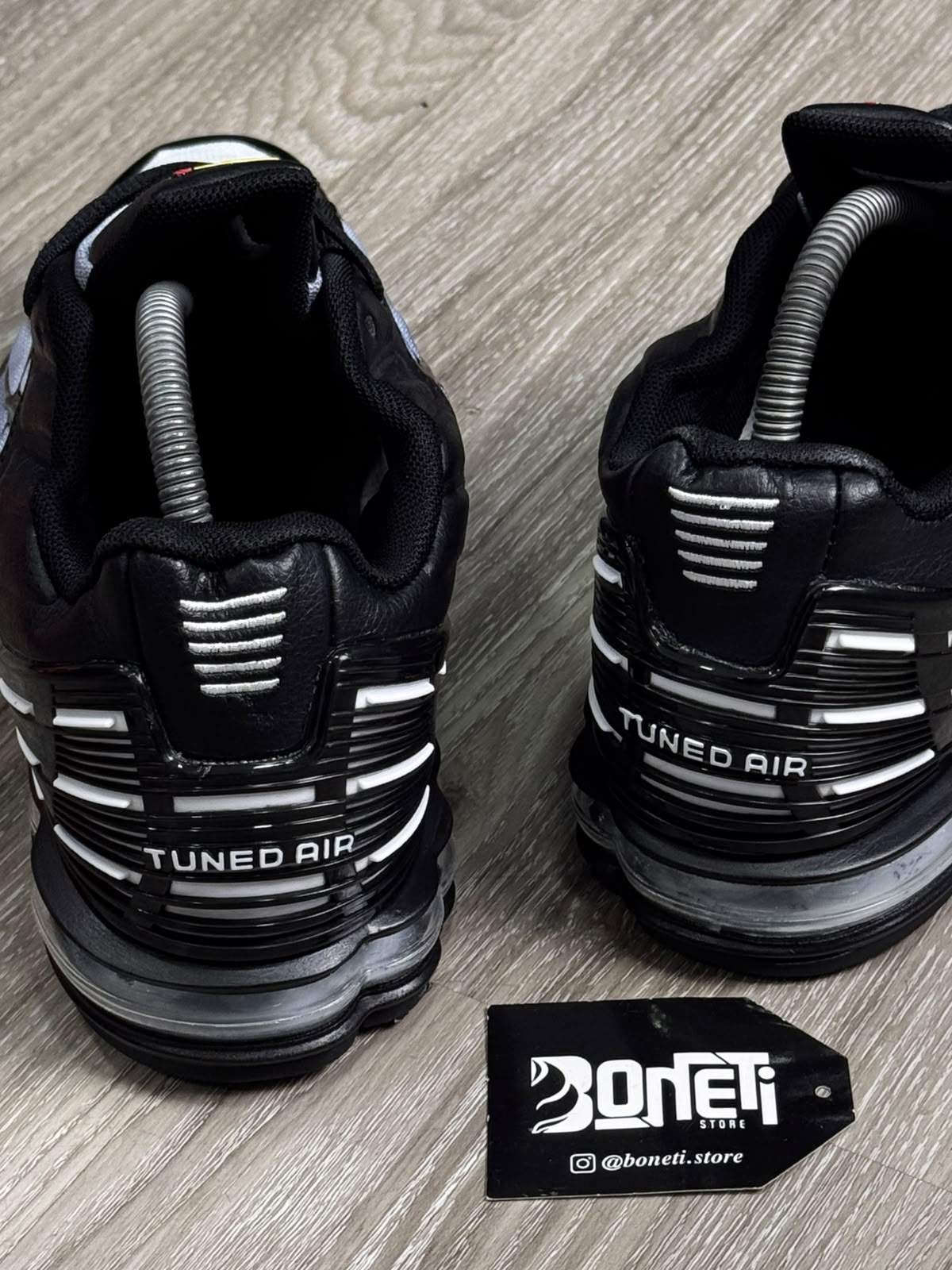 TÊNIS NK AIR MAX PLUS TN 3 - BLACK WHITE