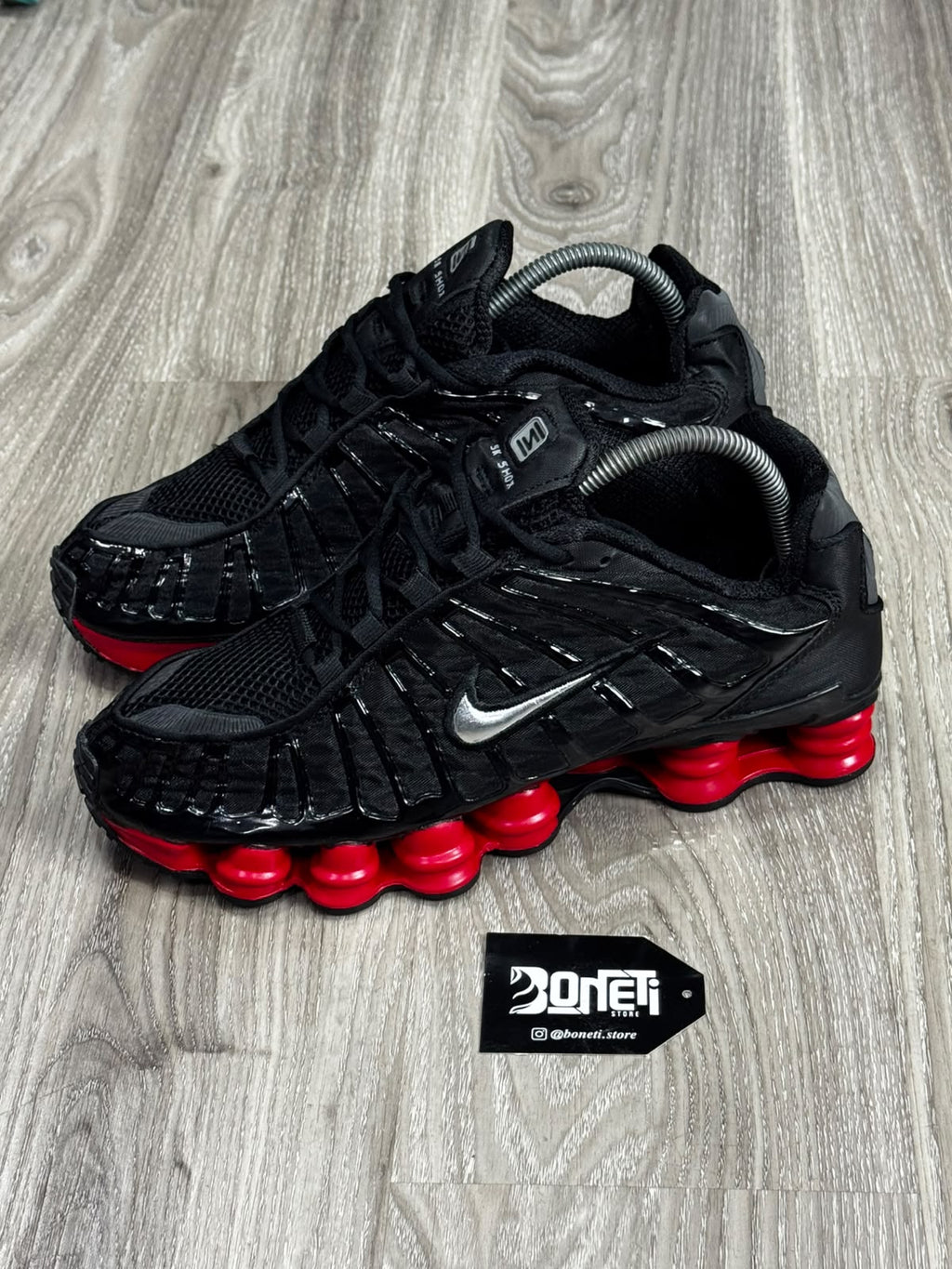 TÊNIS NK SHOX TL 12 MOLAS X SKEPTA - BLACK RED