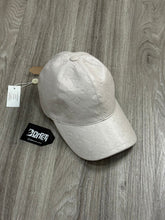 BONÉ LV MONOGRAM - BEGE