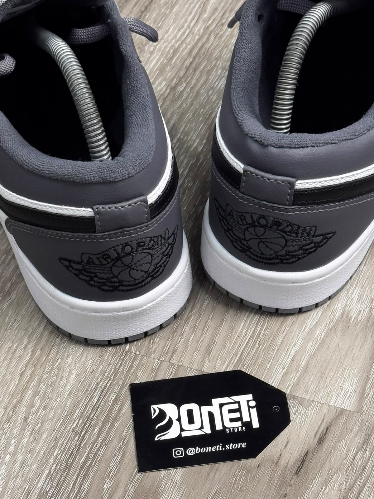 TÊNIS NK JORDAN 1 - GREY