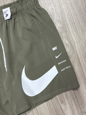 SHORTS TACTEL NK SWOOSH + JUST 25 - VERDE OLIVA