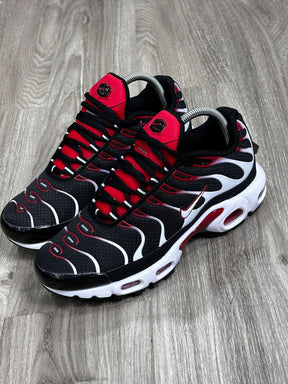 TÊNIS NK AIR MAX PLUS TN - UNIVERSITY RED