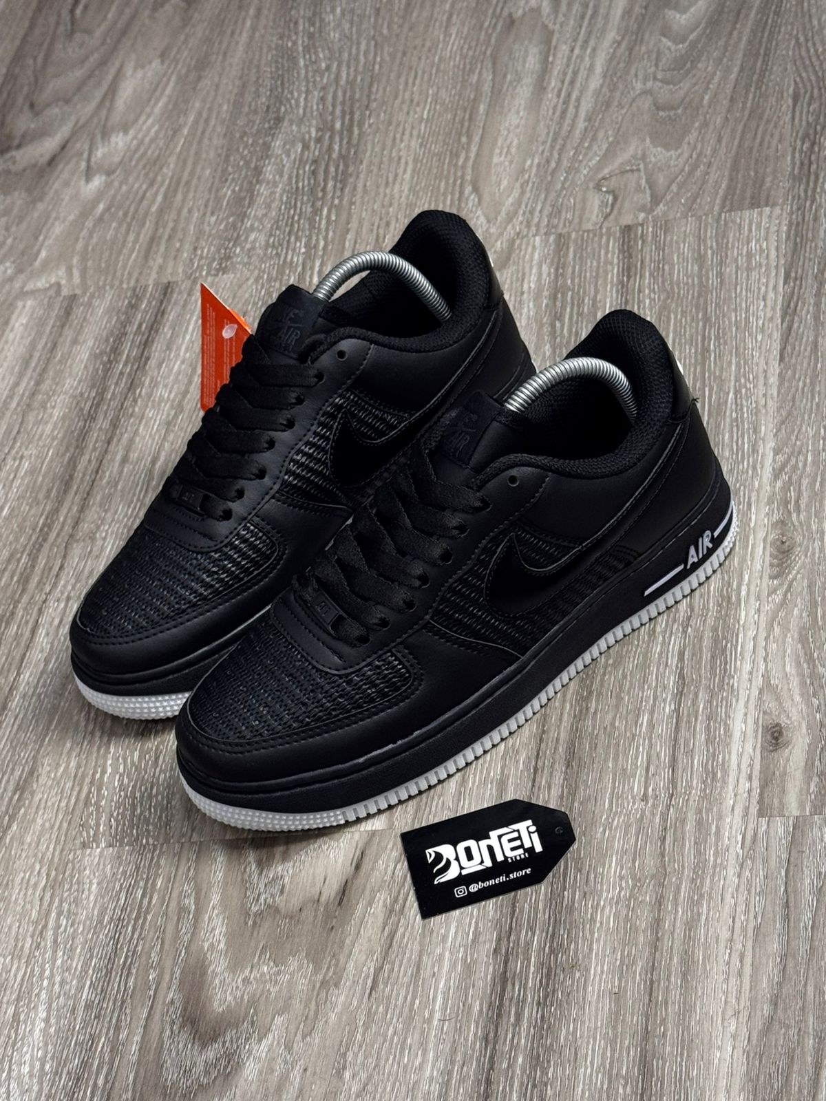 TÊNIS NK FORCE 1 - WOVEN BLACK