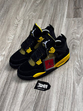 TÊNIS NK JORDAN 4 THUNDER - BLACK YELLOW