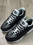 TÊNIS NK AIR MAX 95 - ESSENTIAL BLACK WHITE
