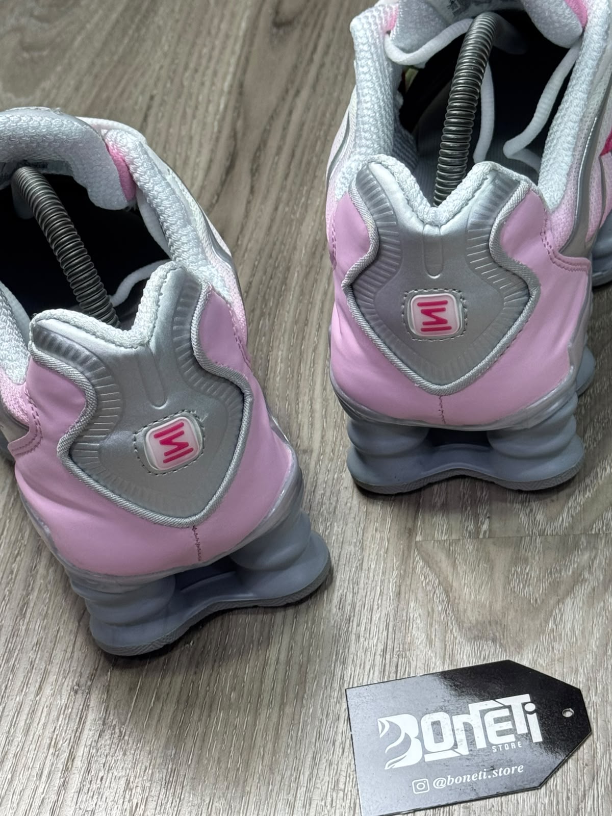TÊNIS NK SHOX TL 12 MOLAS - METALLIC PLATINUM PINK FOAM