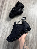 TÊNIS NK SHOX 12 MOLAS - ALL BLACK