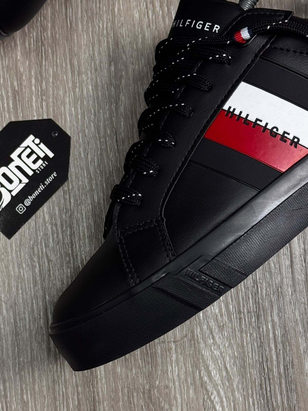 TÊNIS TOMMY DINO - ALL BLACK