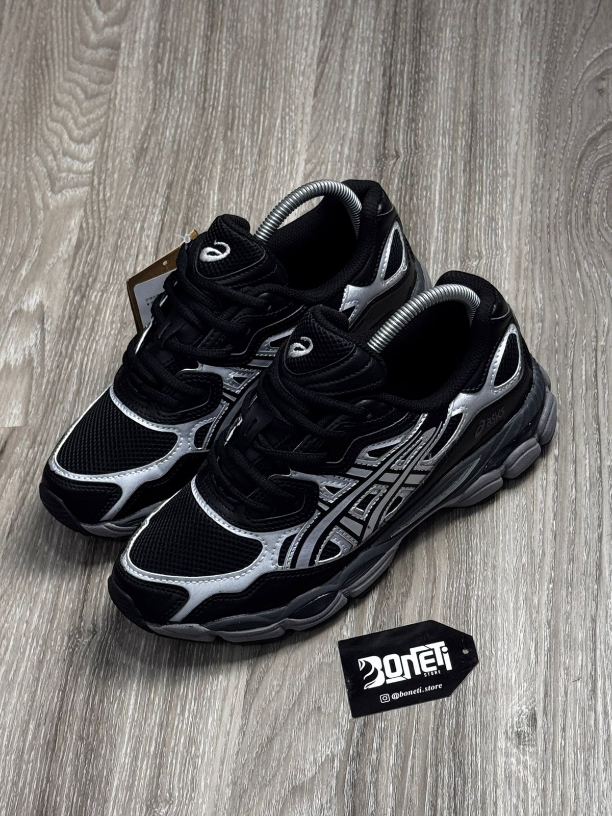 TÊNIS ASICS GEL NYC - GRAPHITE GREY BLACK