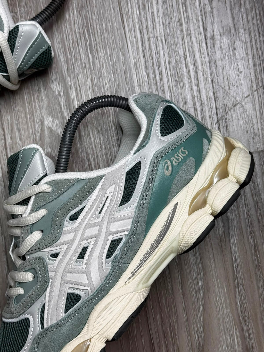 TÊNIS ASICS GEL NYC - GREEN