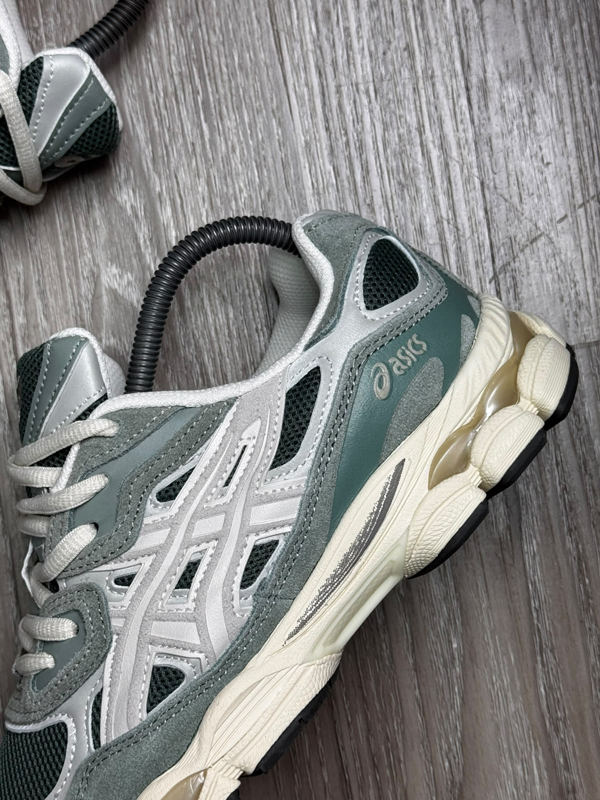 TÊNIS ASICS GEL NYC - GREEN