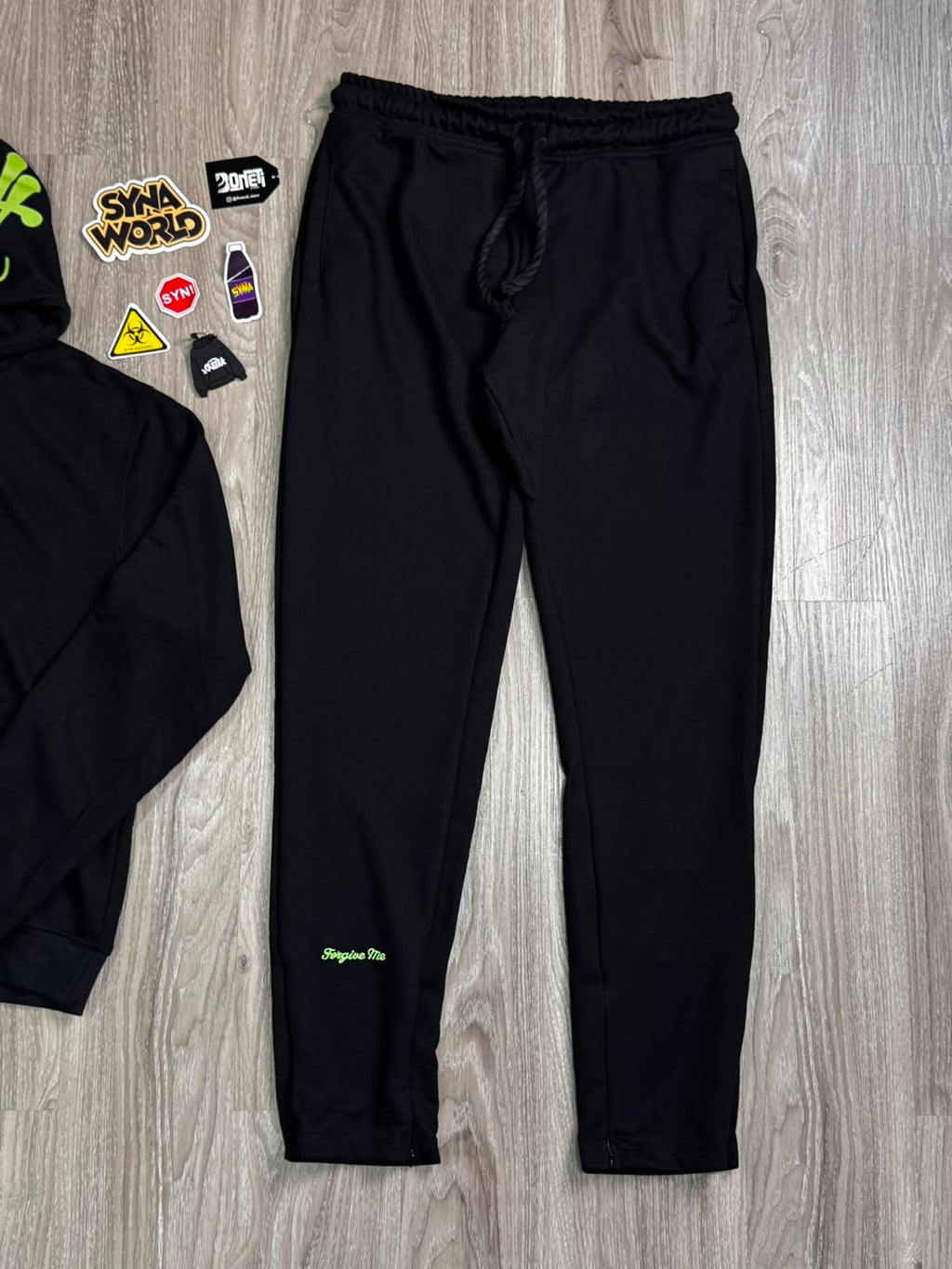 CONJUNTO SYNA WORLD WINTER MOLETOM - BLACK GREEN
