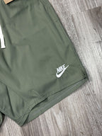 SHORTS TACTEL NK CLUB BORDADO - VERDE MILITAR