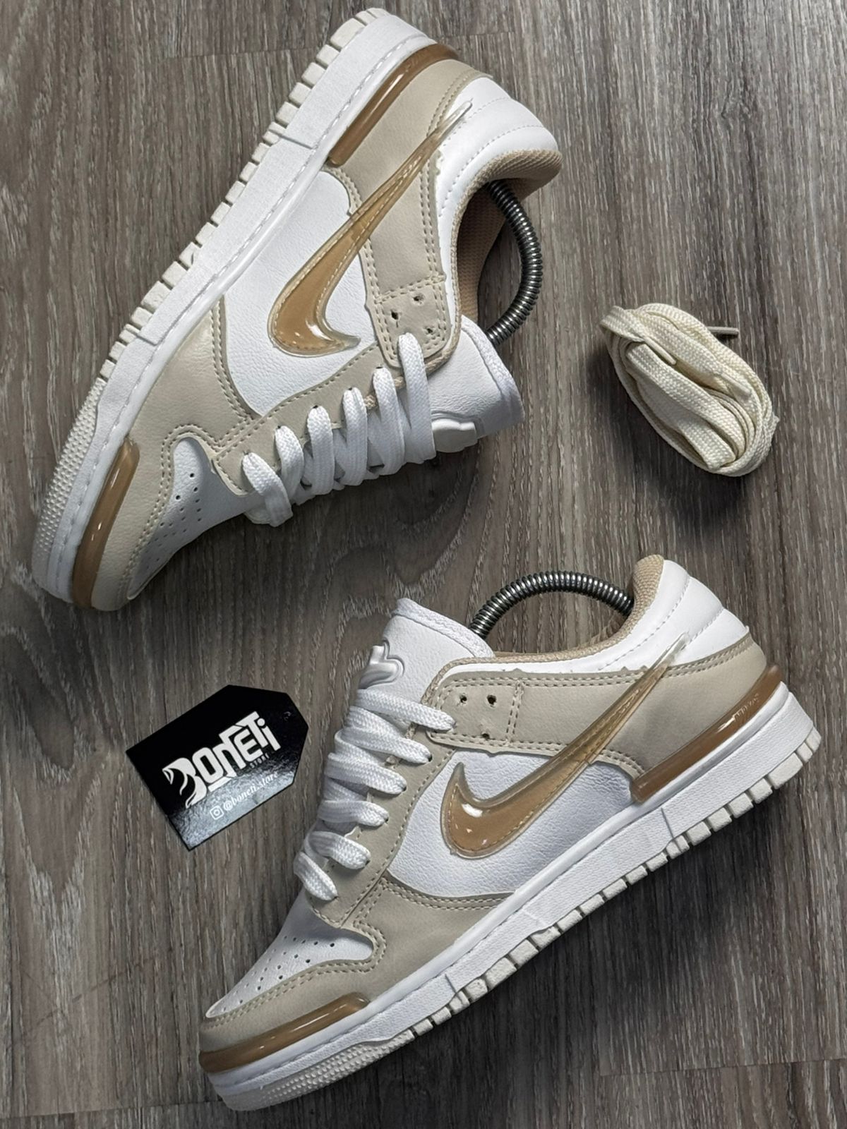 TÊNIS NK DUNK TWIST - DOURADO