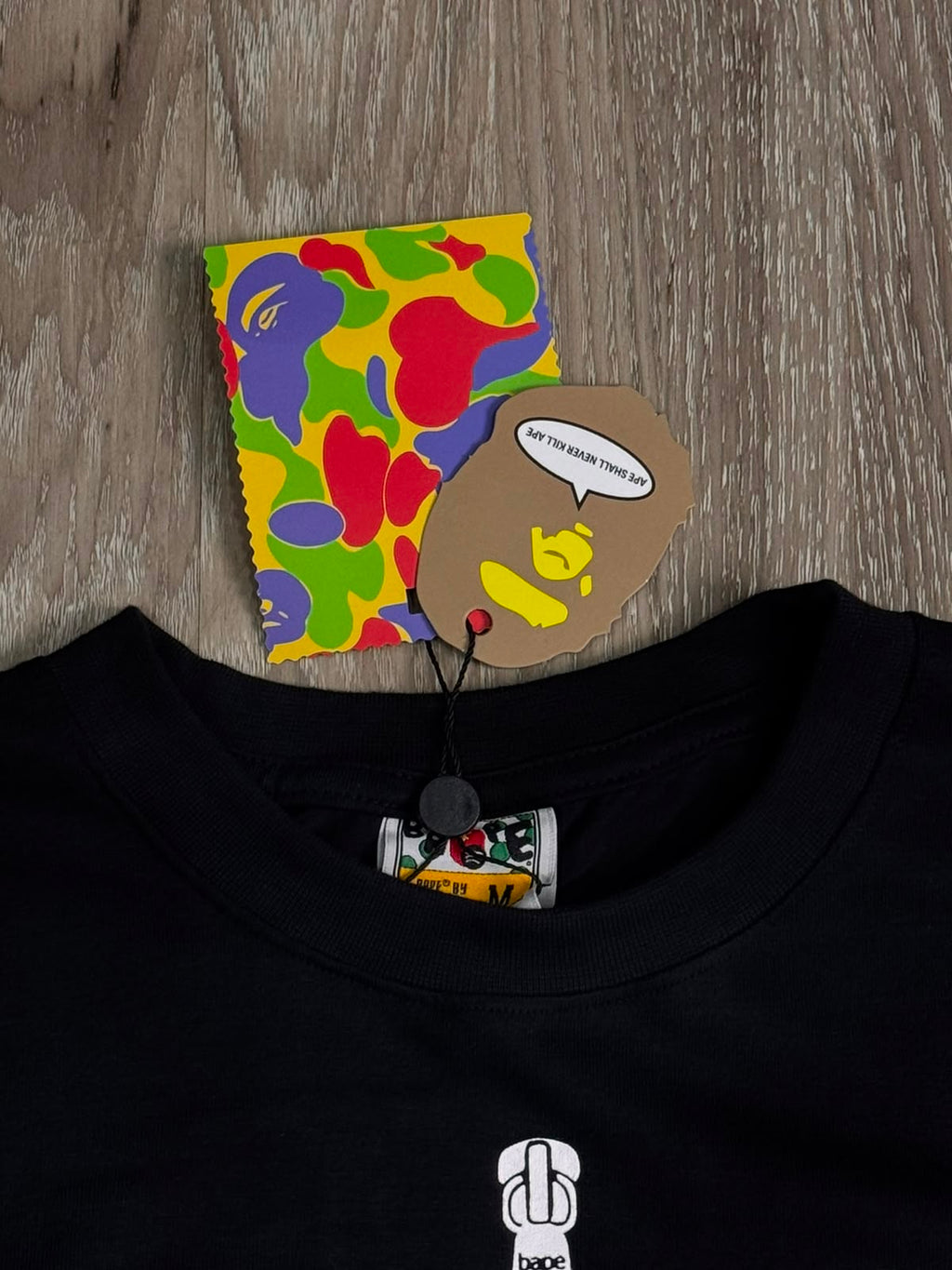 CAMISETA BAPE CAMO SHARK PINK - PRETA