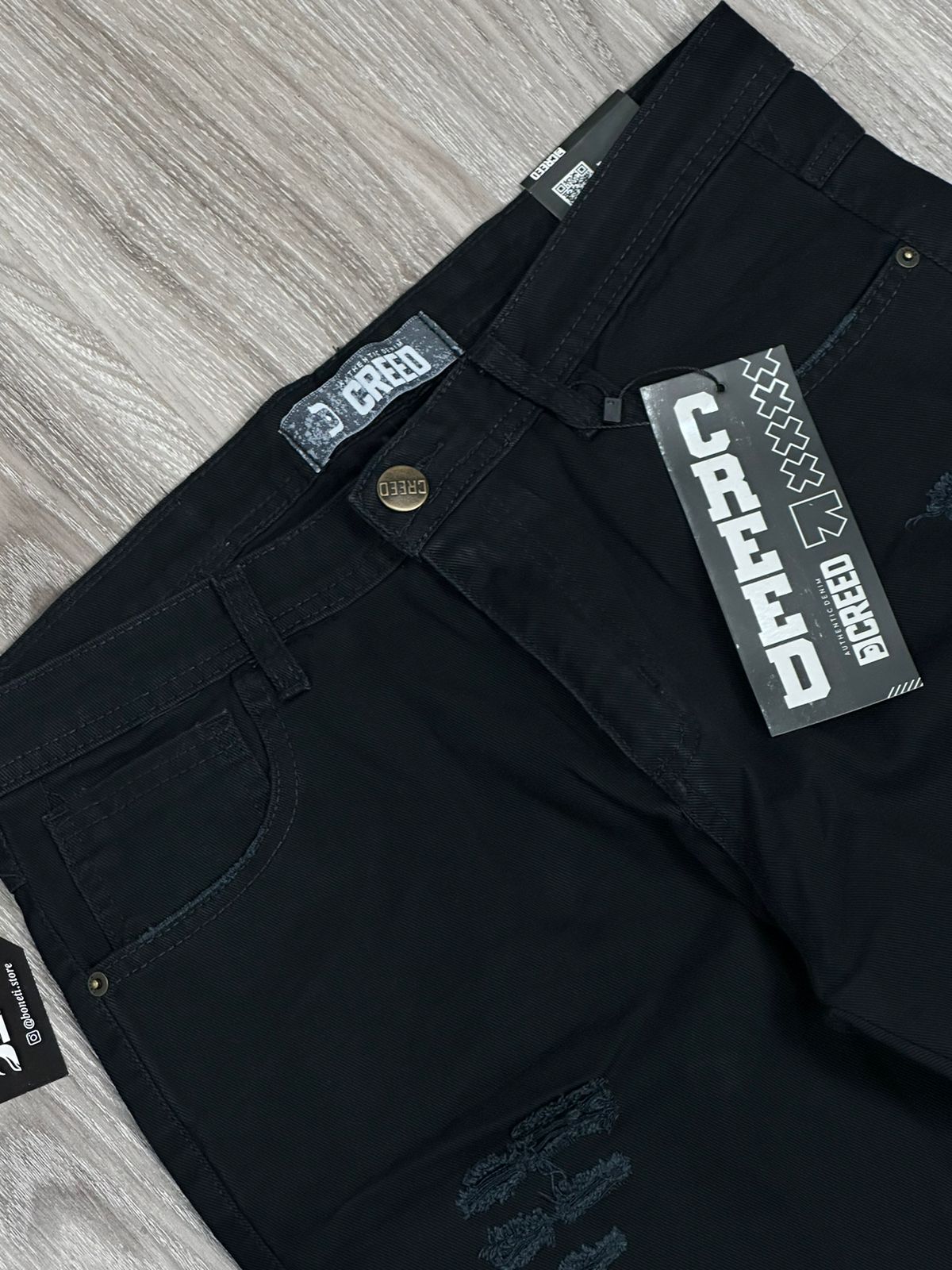 SHORTS JEANS CREED - PRETO