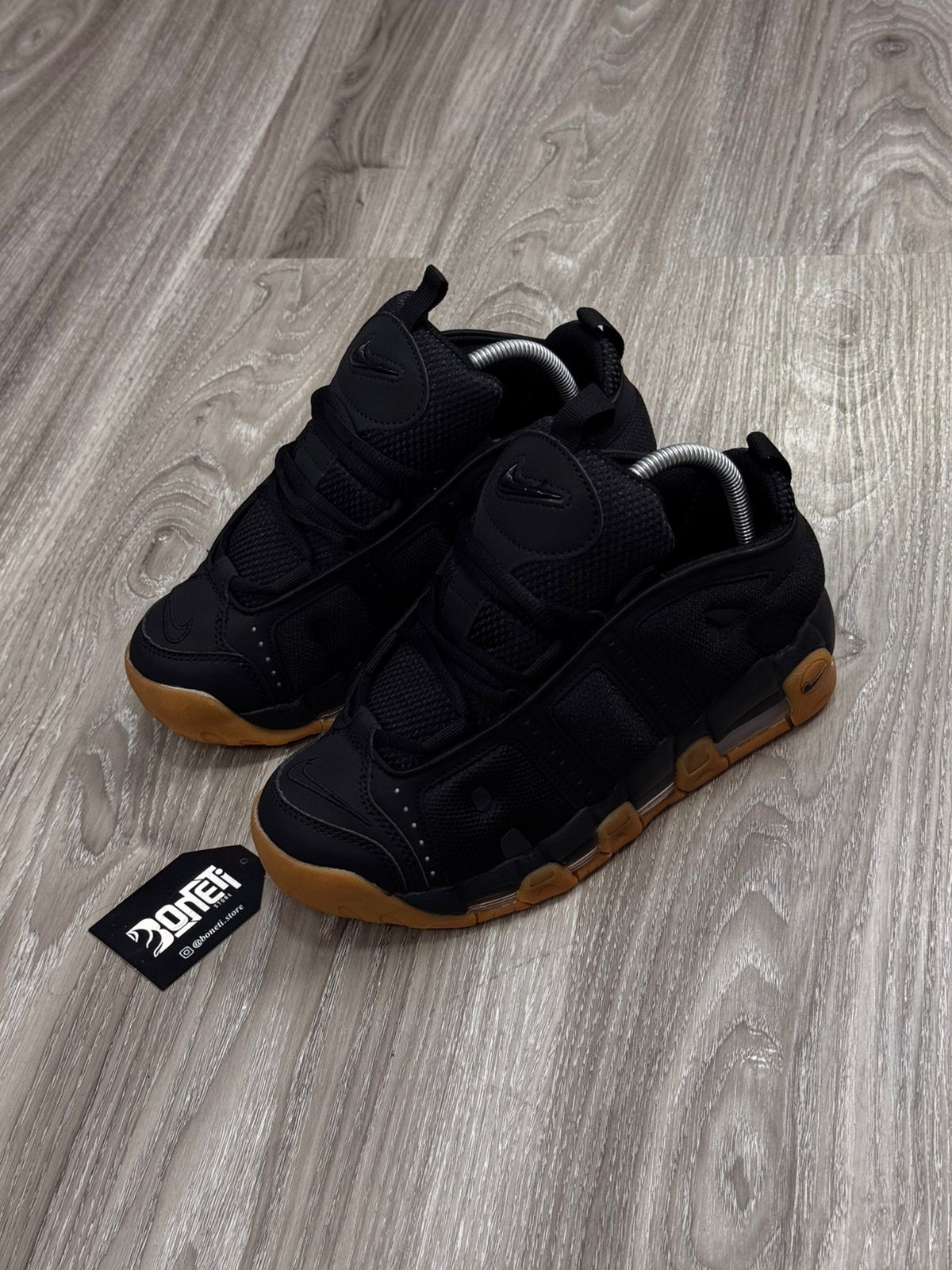 TÊNIS NK AIR MORE UPTEMPO LOW - BLACK GUM
