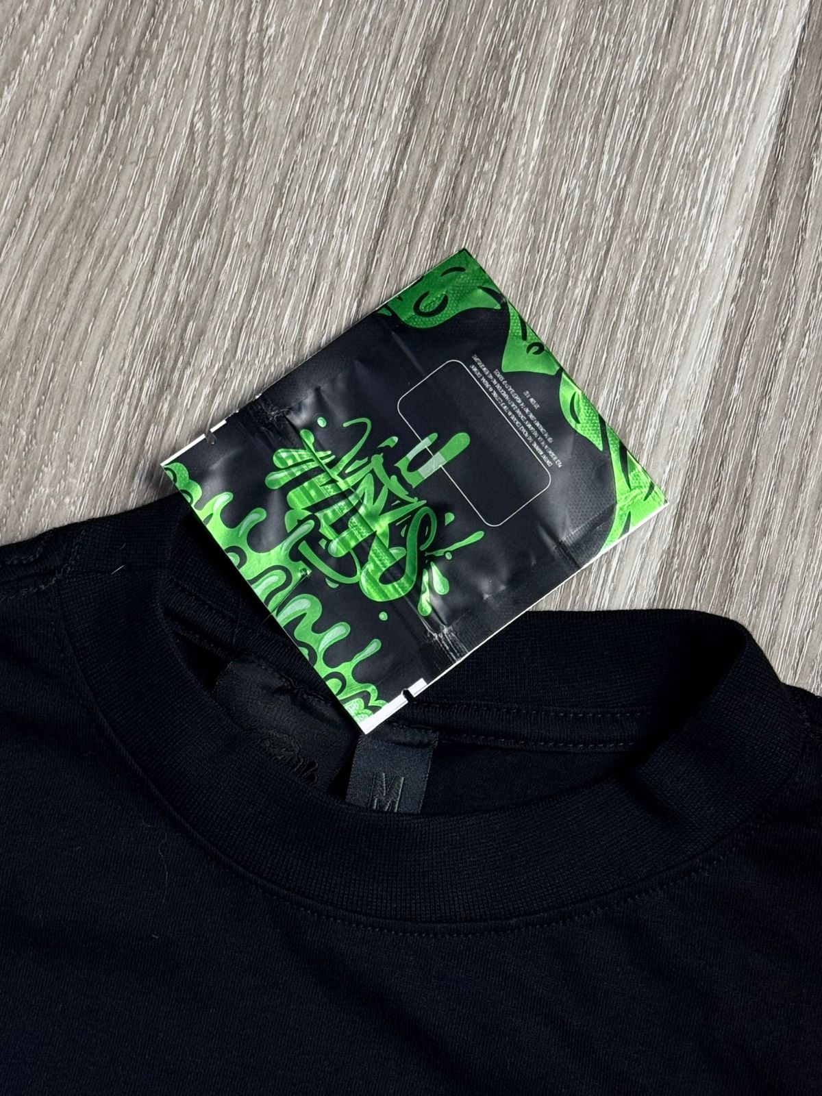 CAMISETA SYNA X BAPE - PRETA