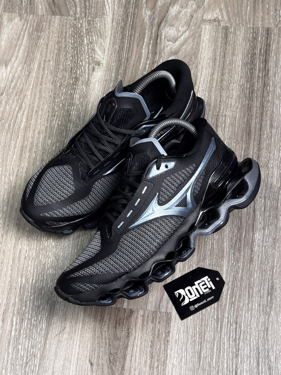 TÊNIS MZN WAVE PROPHECY 15 - PRETO E CINZA