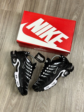 TÊNIS NK AIR MAX PLUS TN - REVERSE VENOM