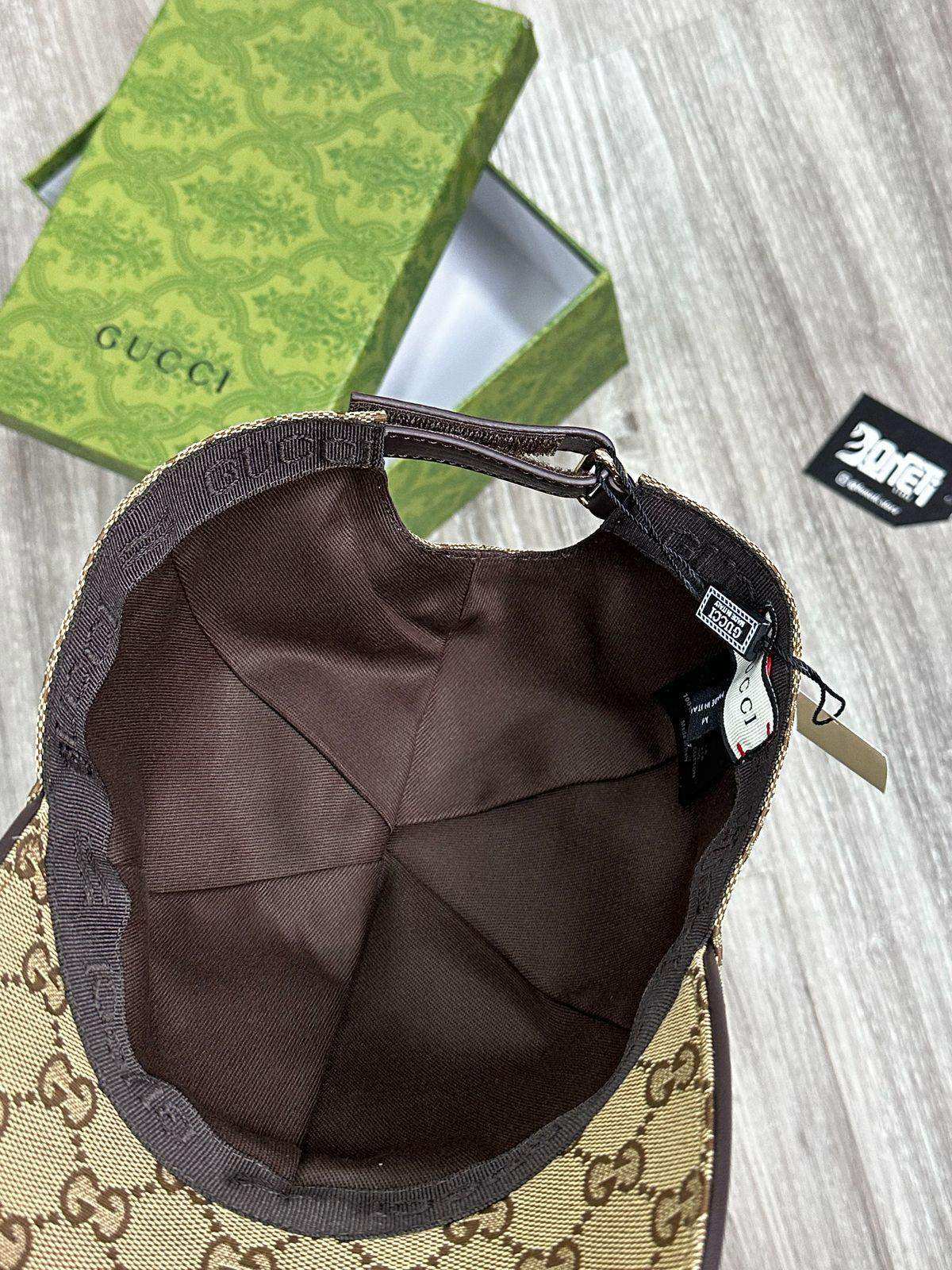 BONÉ GC CANVAS MARROM