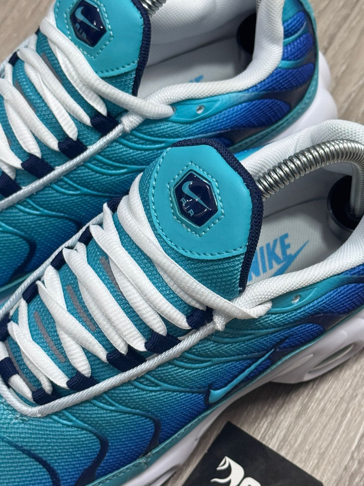 TÊNIS NK AIR MAX PLUS TN - OCEAN