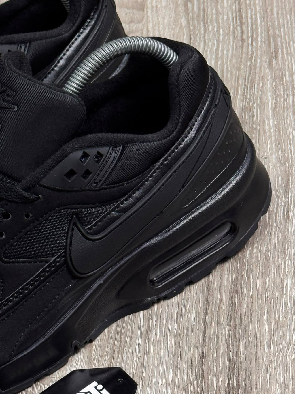 TÊNIS NK AIR MAX COMAND - PRETO