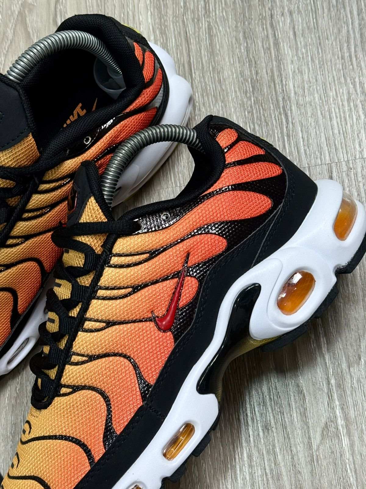 TÊNIS NK AIR MAX PLUS TN - SUNSET ORANGE