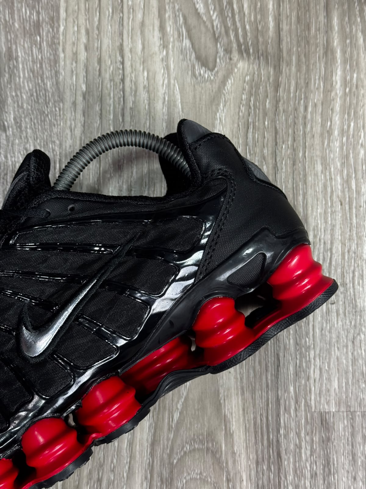 TÊNIS NK SHOX TL 12 MOLAS X SKEPTA - BLACK RED