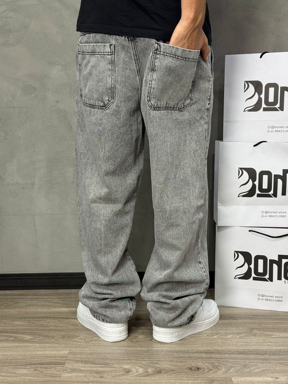 CALÇA JEANS RETA ESTONADA BS