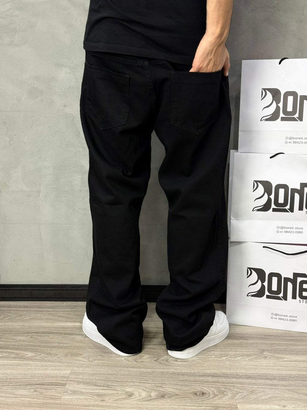 CALÇA JEANS RETA PRETA BS