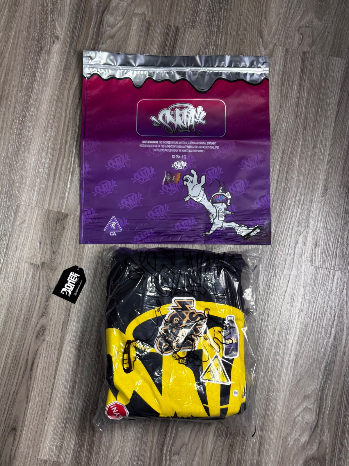 CONJUNTO SYNA WORLD WINTER MOLETOM - BLACK YELLOW