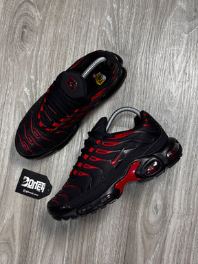 TÊNIS NK AIR MAX PLUS TN - BRED