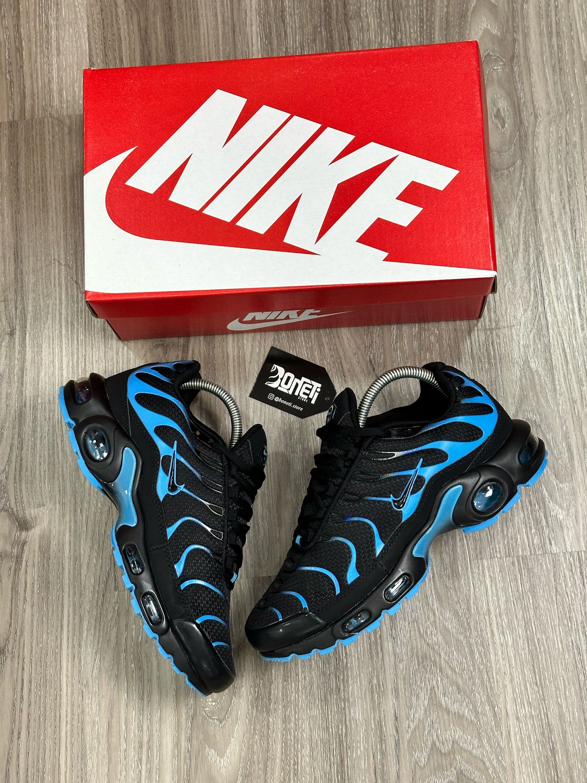 TÊNIS NK AIR MAX PLUS TN - BLACK BLUE