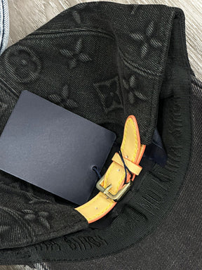 BONÉ LV JEANS
