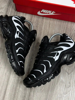 TÊNIS NK AIR MAX PLUS TN VENOM
