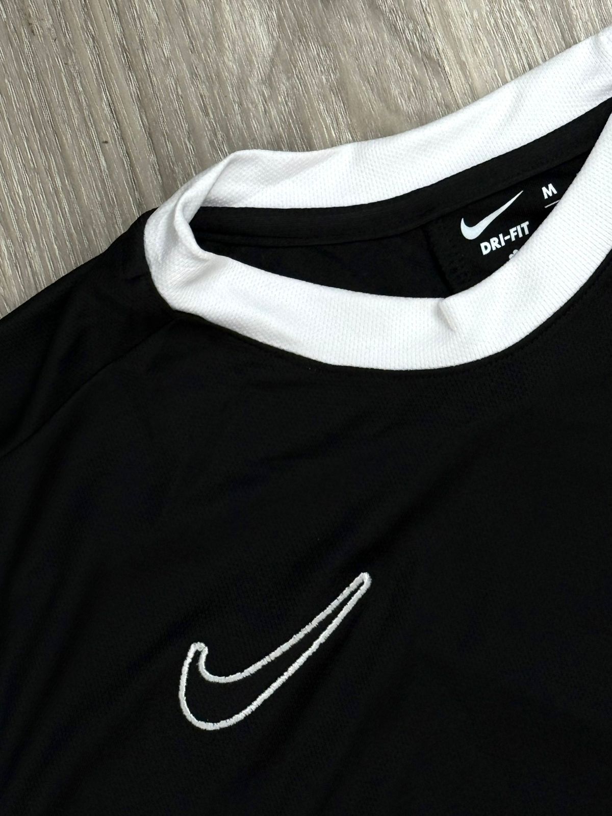 CAMISETA ACADEMY 2025 NK - PRETA