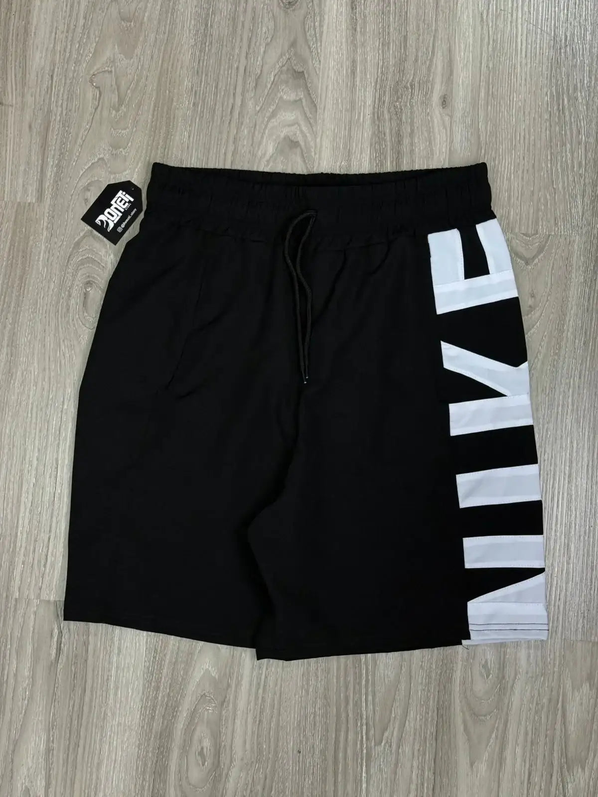 SHORTS TACTEL NK LETREIRO - PRETO