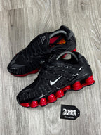 TÊNIS NK SHOX TL 12 MOLAS X SKEPTA - BLACK RED