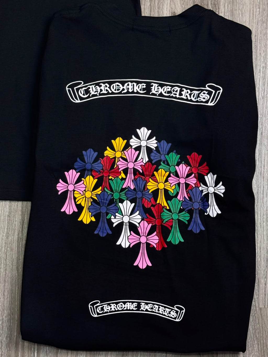 CAMISETA CHROME HEARTS MULTICOLOR CROSS - PRETA