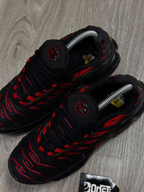 TÊNIS NK AIR MAX PLUS TN - BRED