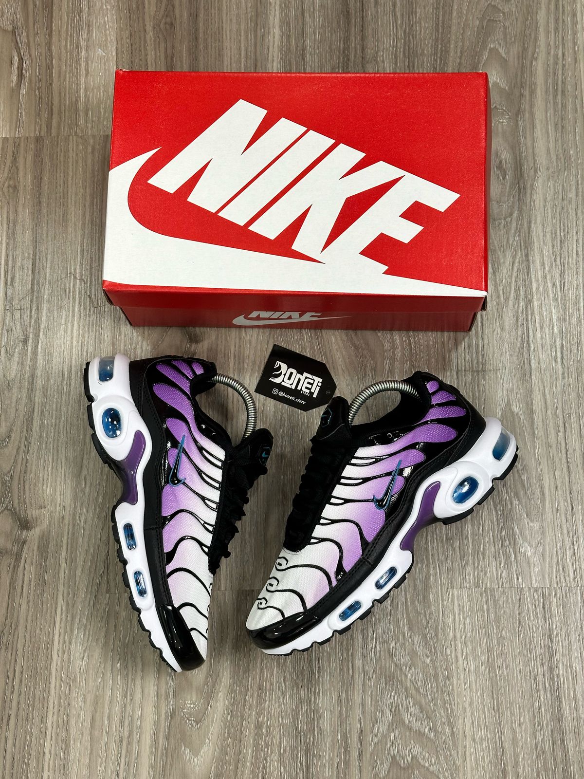 TÊNIS NK AIR MAX PLUS TN - GRAPE