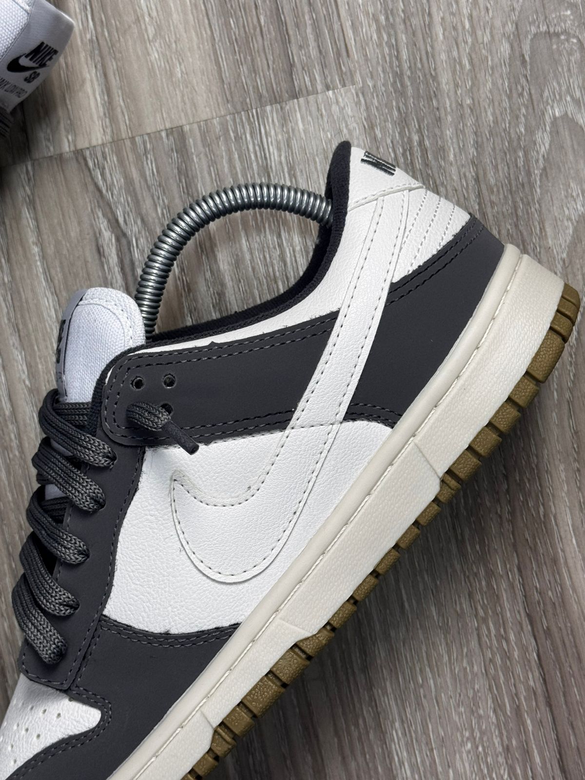 TÊNIS NK DUNK - CINZA E BRANCO