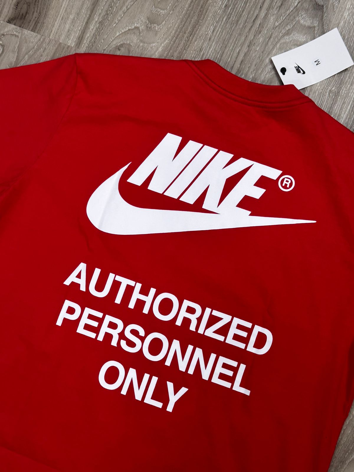CAMISETA NK AUTHORIZED - VERMELHA
