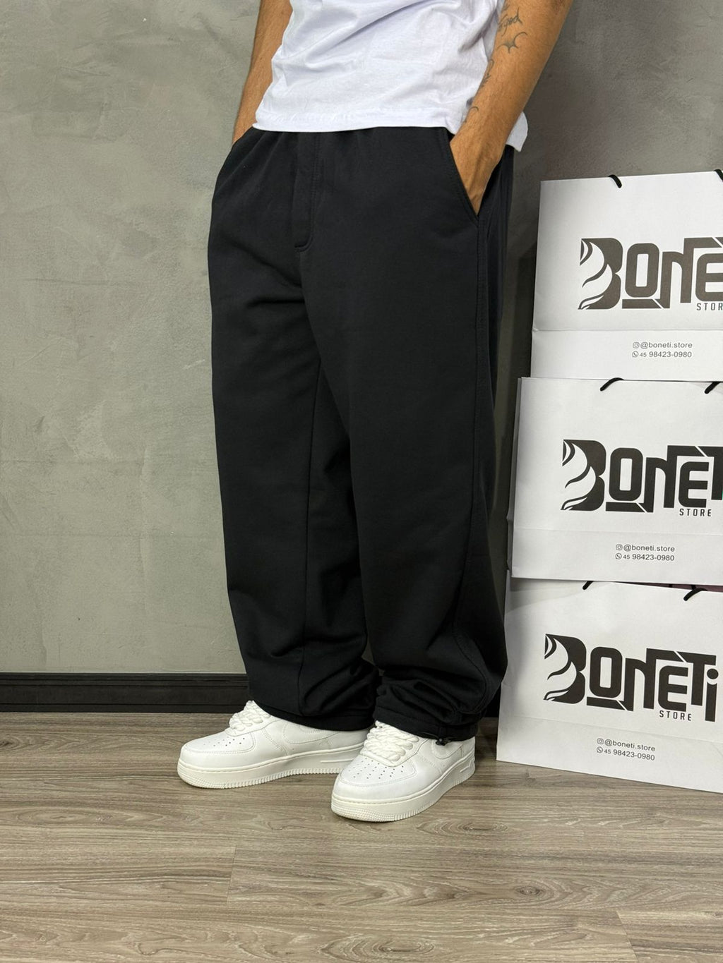 CALÇA BAGGY MOLETOM PRETA MJ