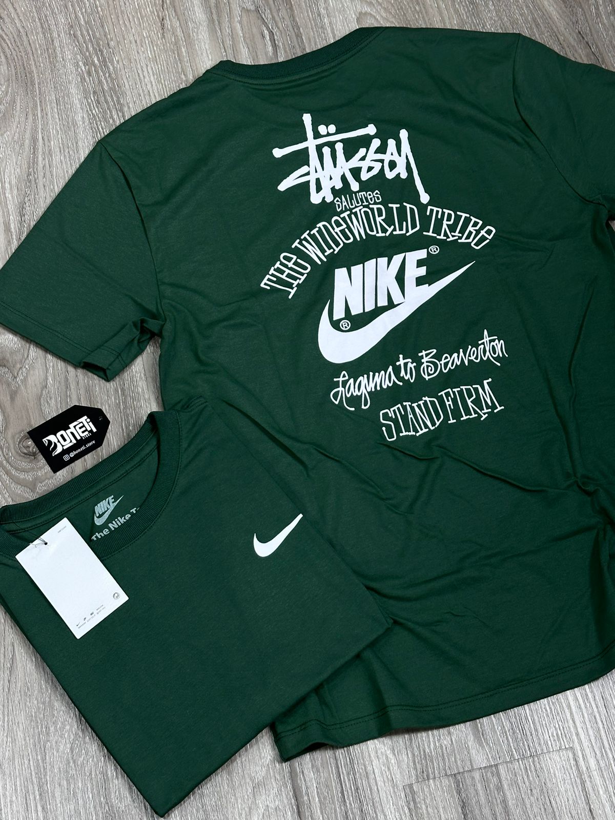 CAMISETA NK x STUSSY - VERDE